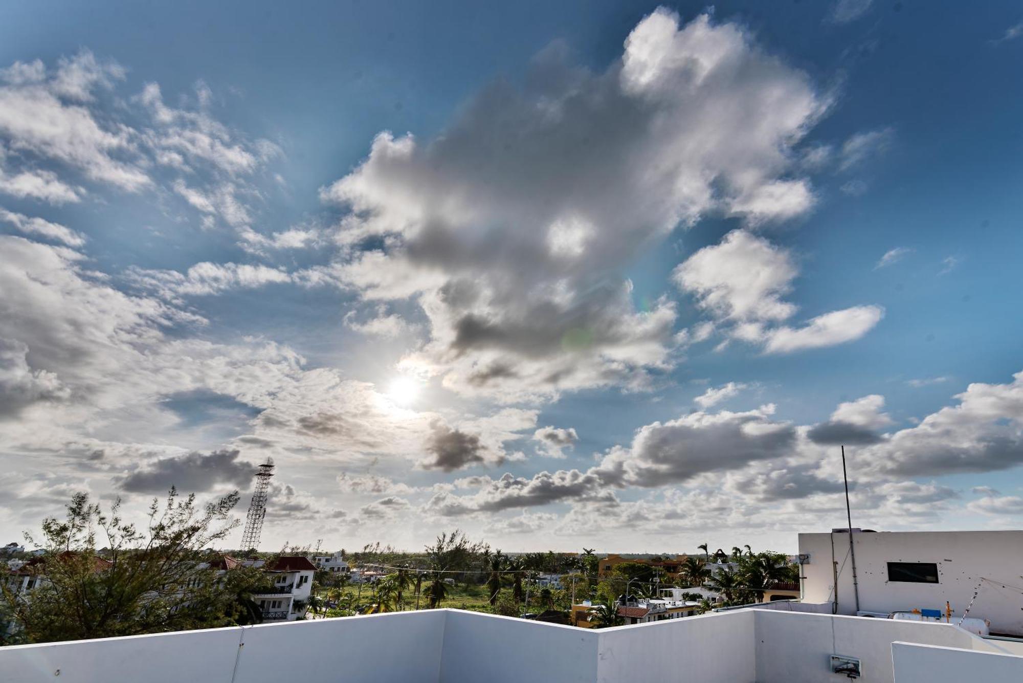 Vela'S Condos Ocean Front Puerto Morelos Exterior photo